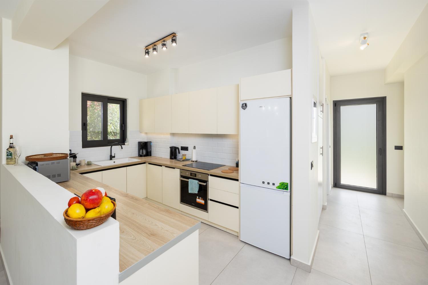 Villa Petra ตราเปซากิ ภายนอก รูปภาพ
